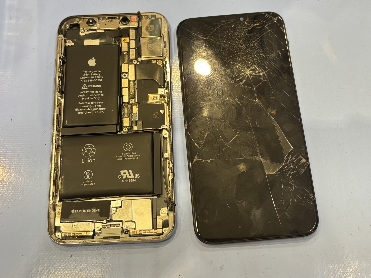 【iPhoneX】画面、バッテリー交換【大和市からご来店】