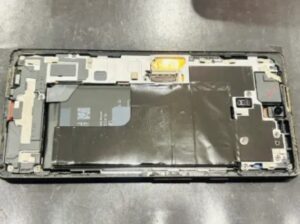 【座間店】GooglePixel6a　画面交換　(平塚市からご来店)
